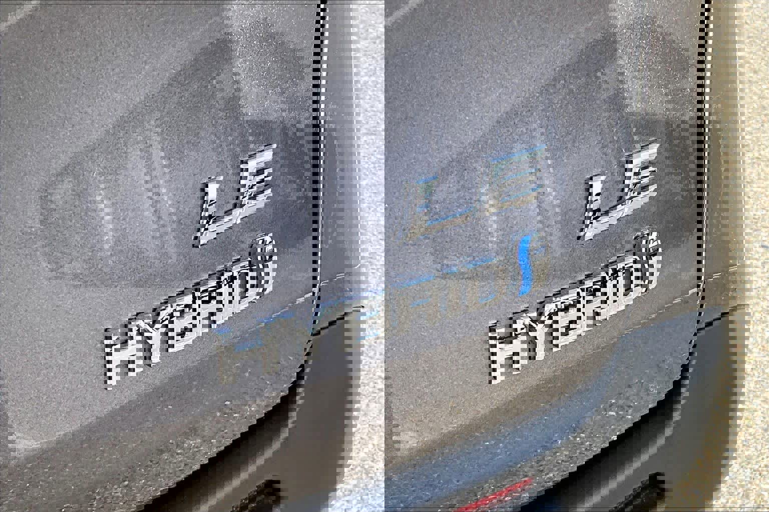 Certified 2024 Toyota Sienna LE image 9