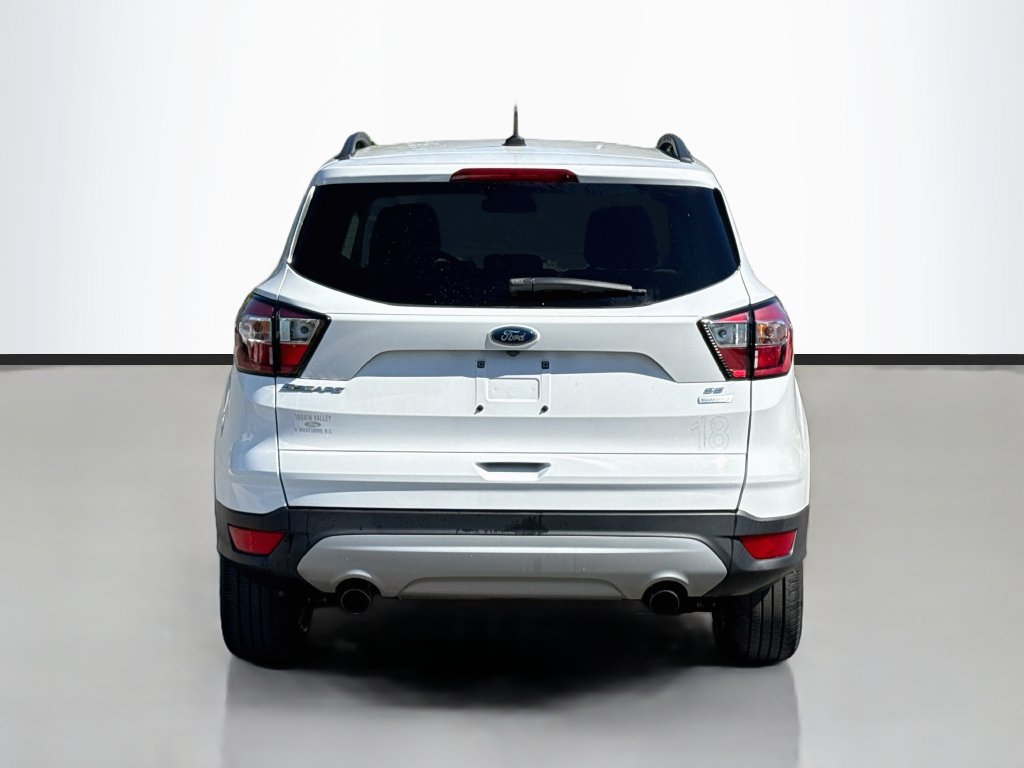 Used 2018 Ford Escape SE FWD image 6