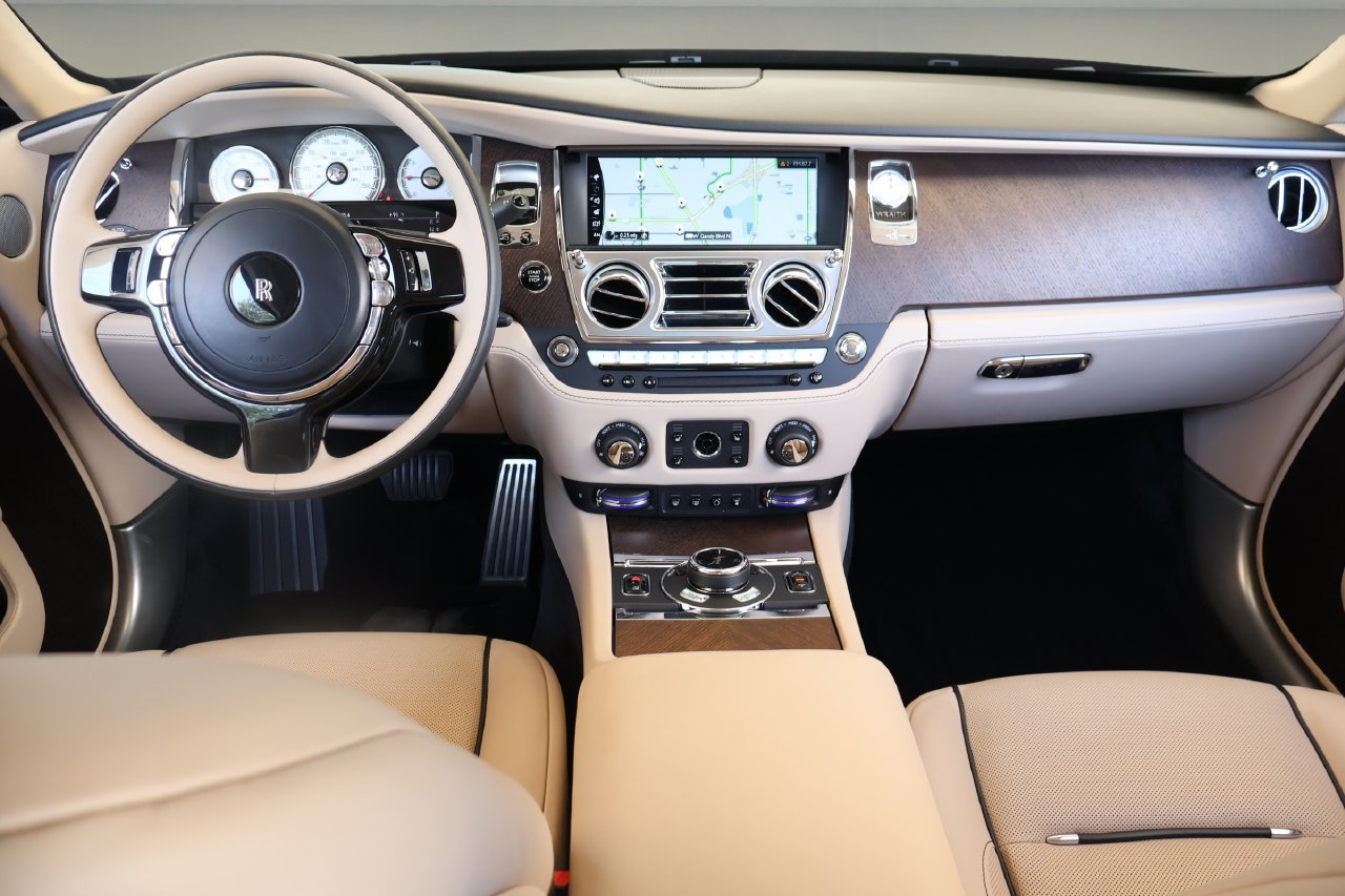 Certified 2019 Rolls-Royce Wraith RWD image 4