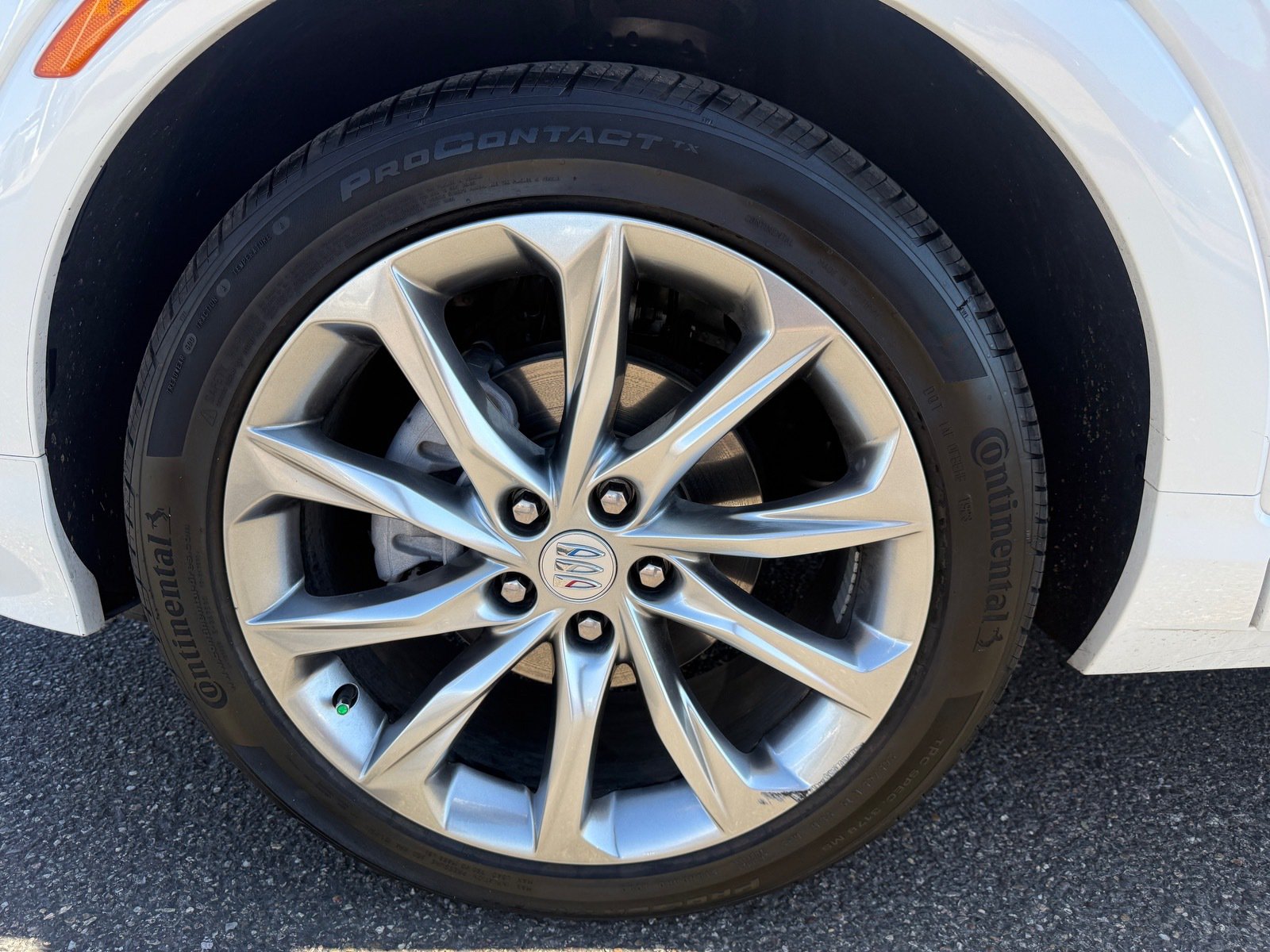 Used 2024 Buick Encore GX Avenir w/ Avenir Technology Package FWD image 9