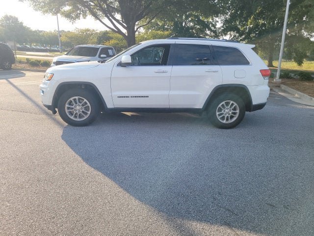 Used 2018 Jeep Grand Cherokee Laredo AWD/4WD image 23