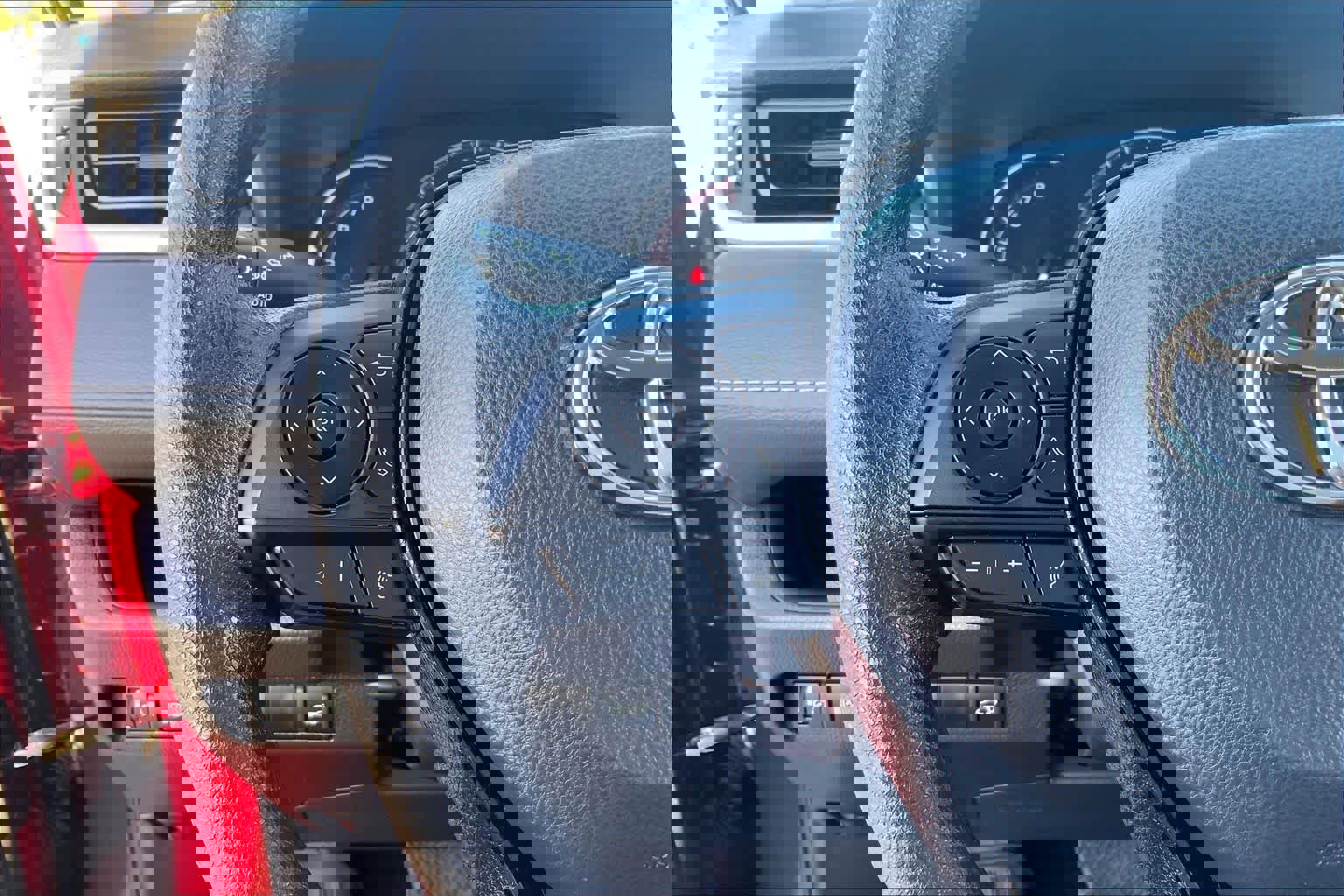 Certified 2025 Toyota RAV4 XLE image 22