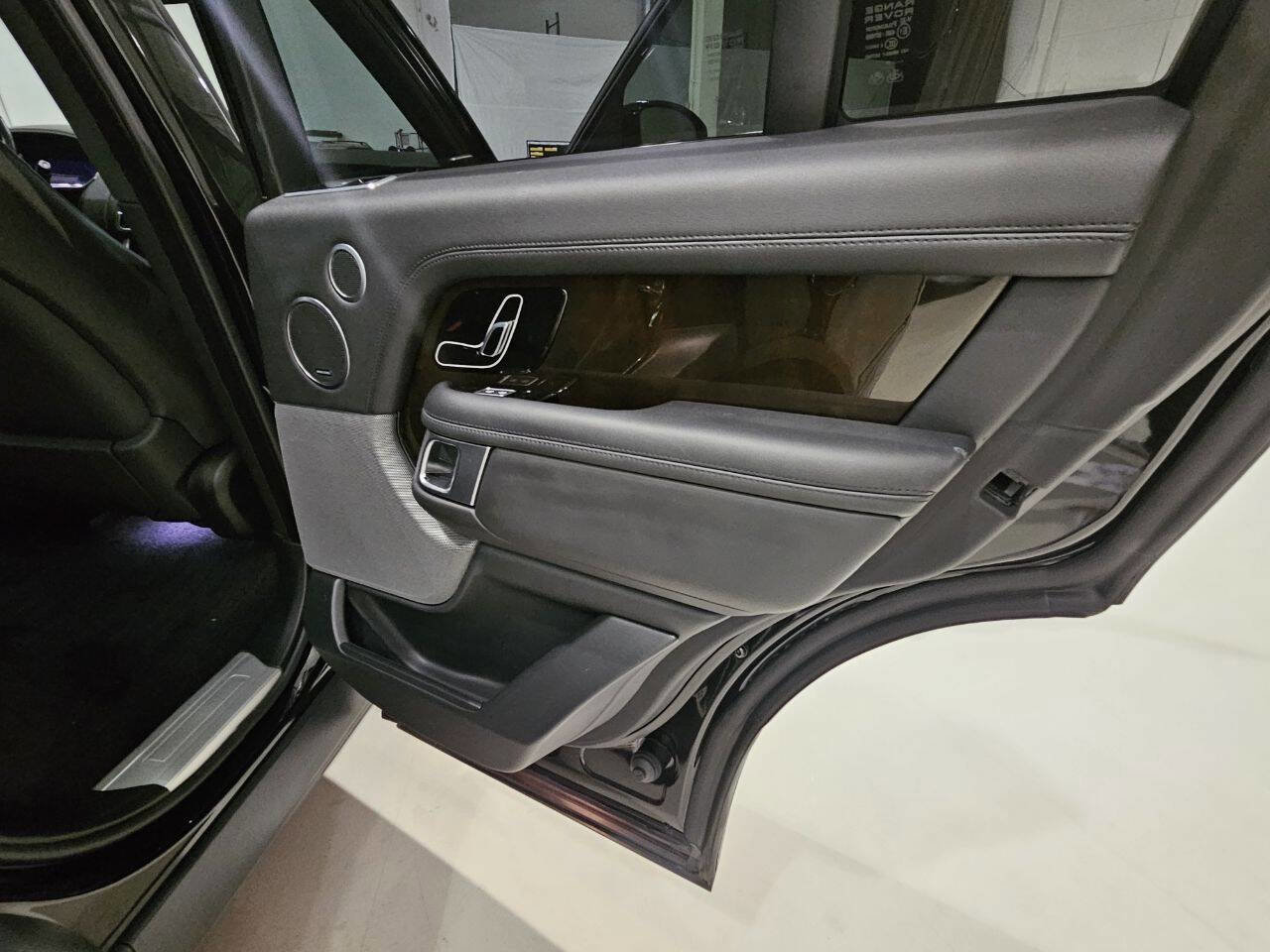 Used 2021 Land Rover Range Rover P525 Westminster Edition image 34