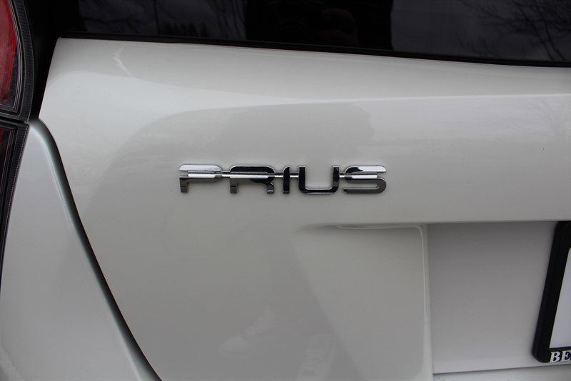 Used 2016 Toyota Prius Three image 27
