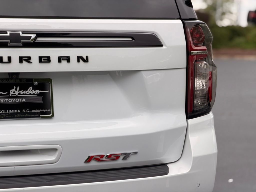 Used 2023 Chevrolet Suburban RST w/ Luxury Package AWD/4WD image 13