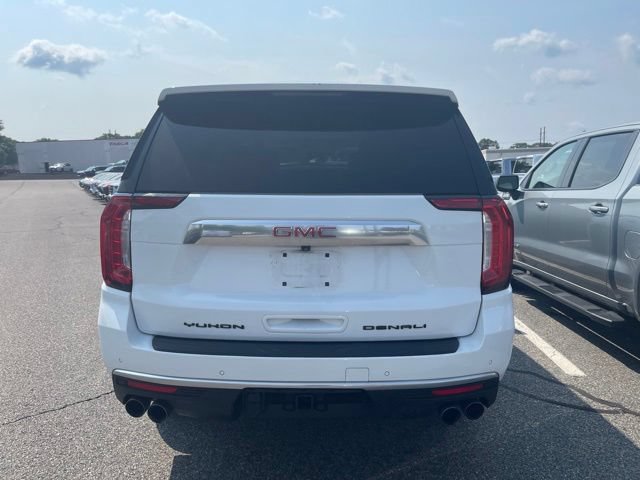 Used 2023 GMC Yukon Denali AWD/4WD image 6