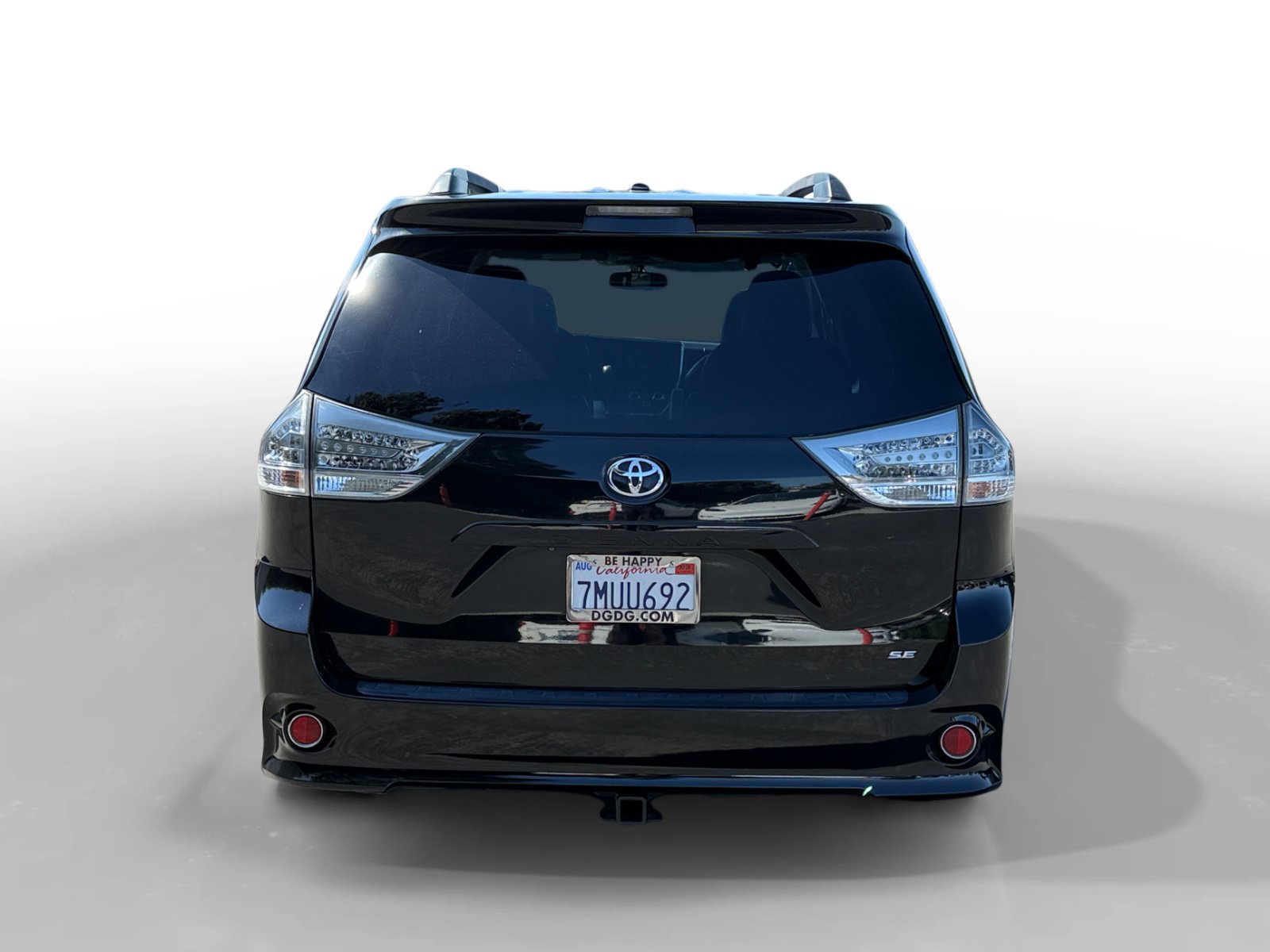Used 2015 Toyota Sienna SE w/ SE Preferred Package FWD image 4