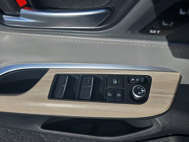 Used 2021 Toyota Venza Limited w/ Advanced Technology Package image 31