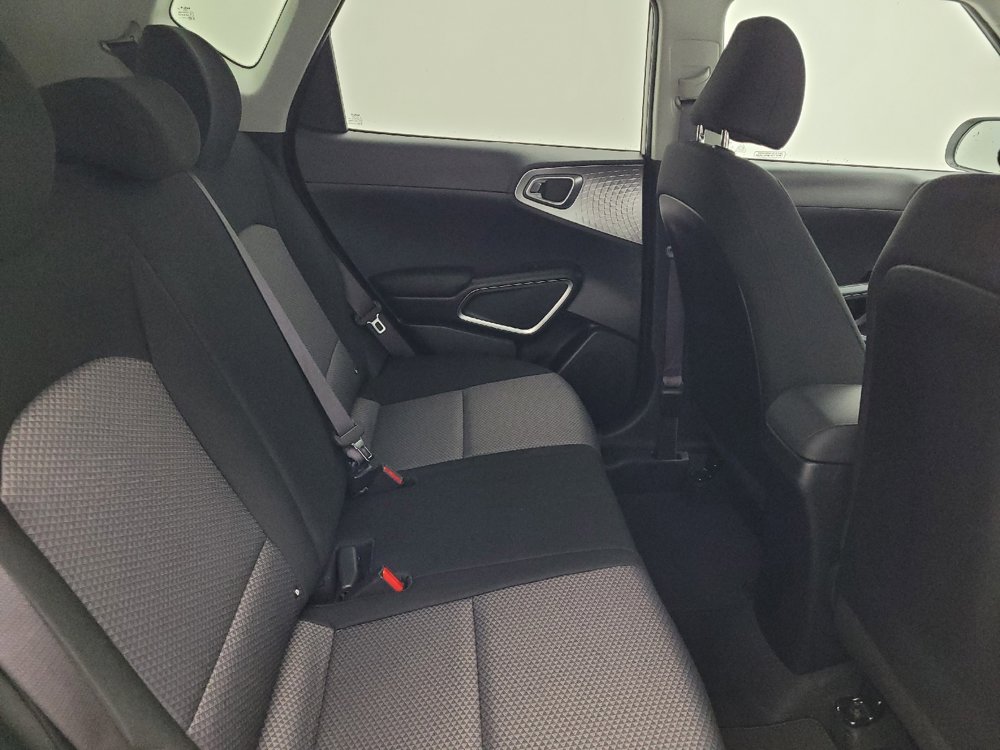 Used 2025 Kia Soul S image 19