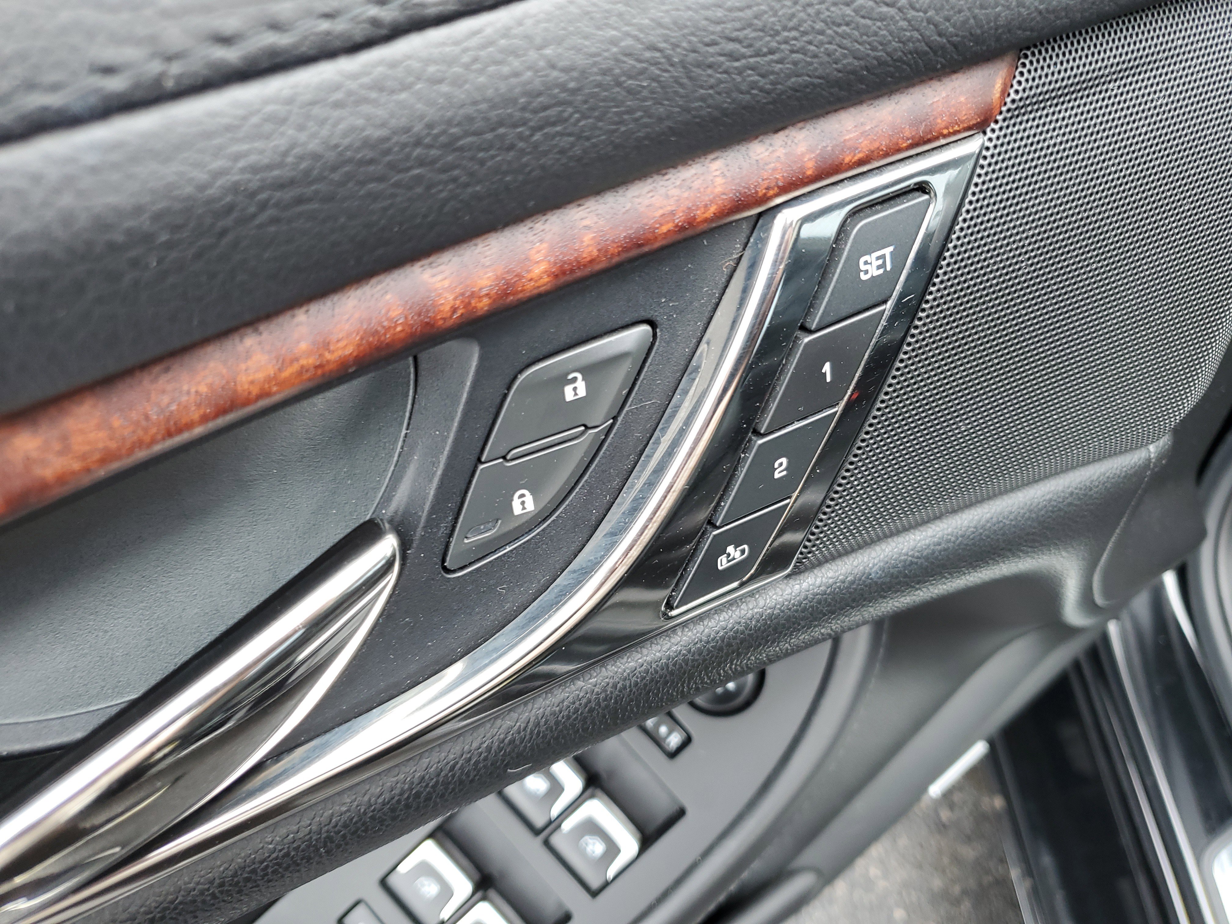 Used 2018 Cadillac CTS Luxury image 18