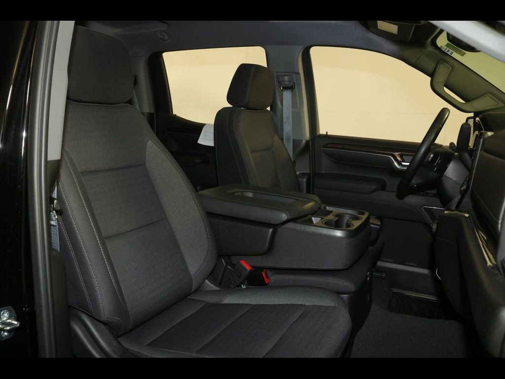 Used 2023 Chevrolet Silverado 1500 LT image 32