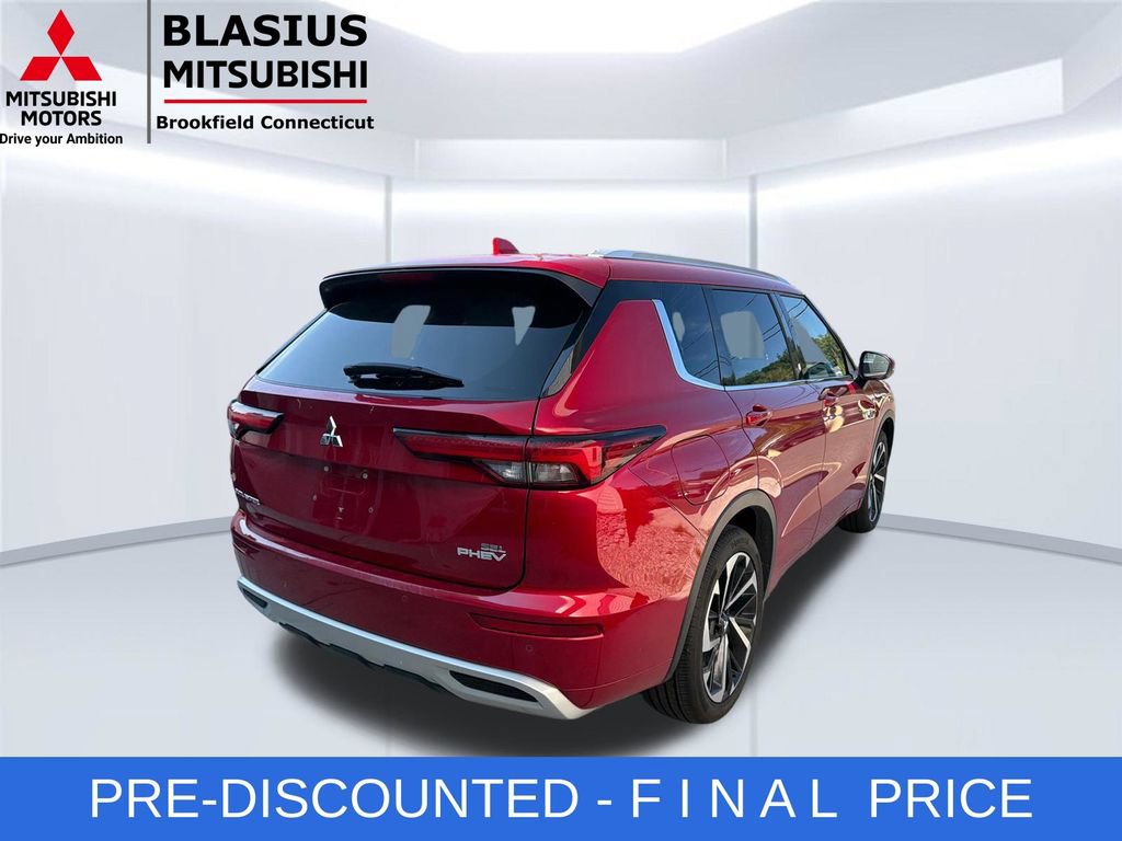 Used 2023 Mitsubishi Outlander SEL AWD/4WD image 9