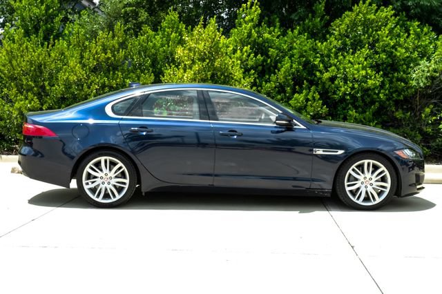 Used 2016 Jaguar XF Prestige RWD image 8
