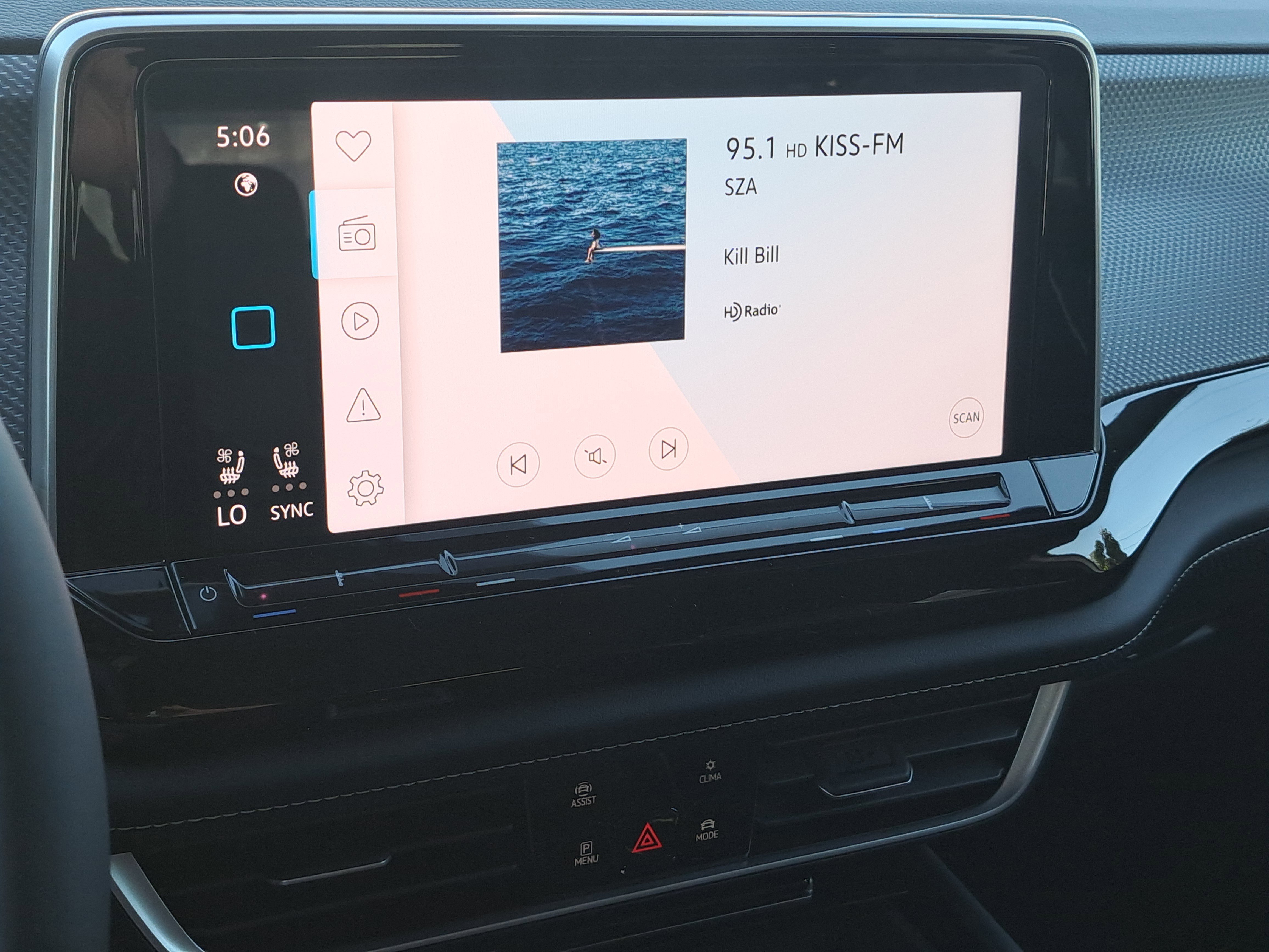 New 2026 Volkswagen Atlas Cross Sport SEL Premium R-Line image 18