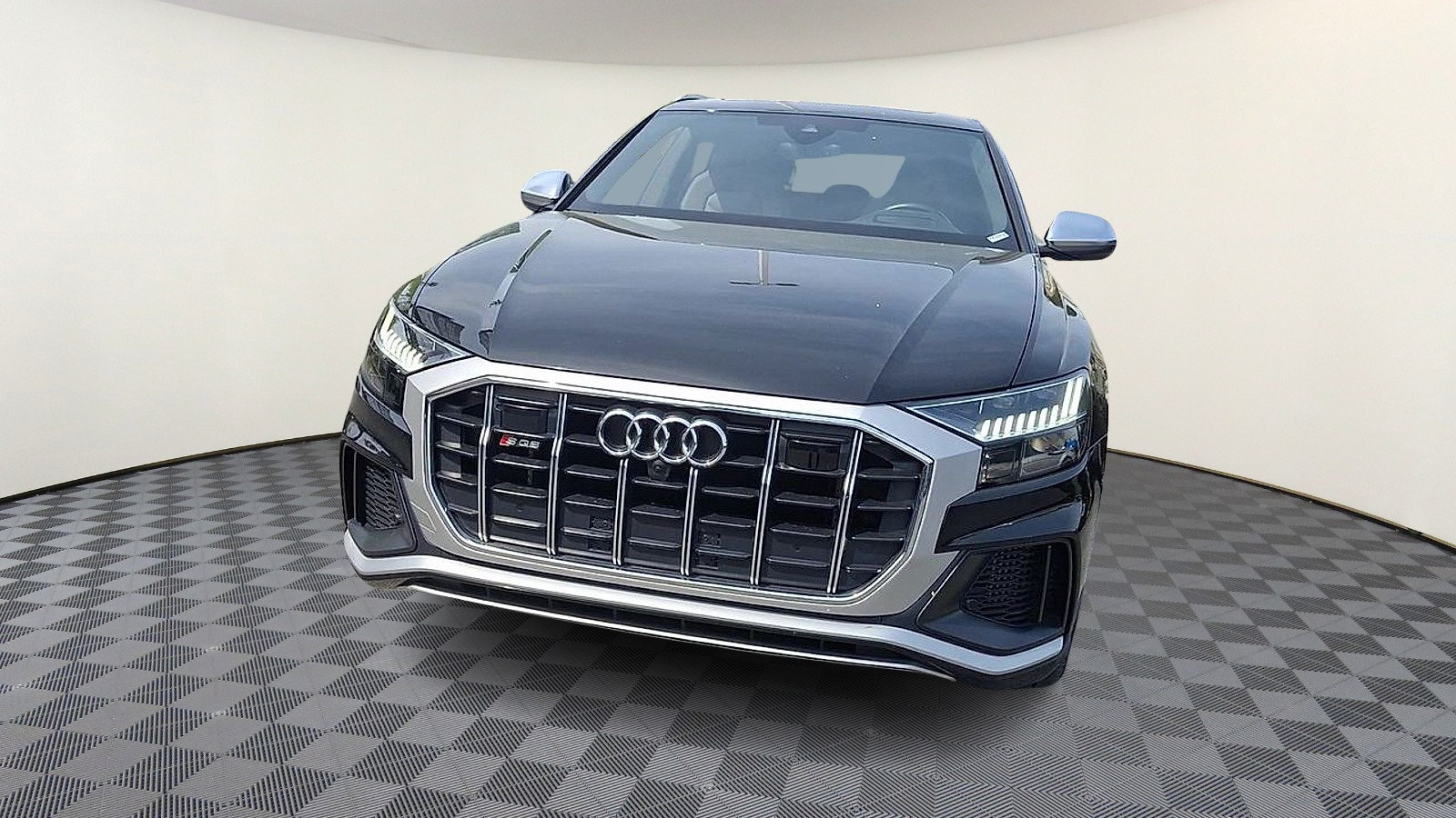 Used 2023 Audi SQ8 Prestige AWD/4WD image 3