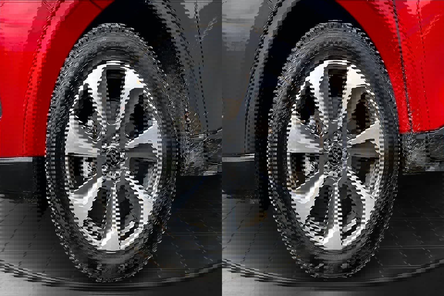 Used 2024 Ford Escape Platinum image 8