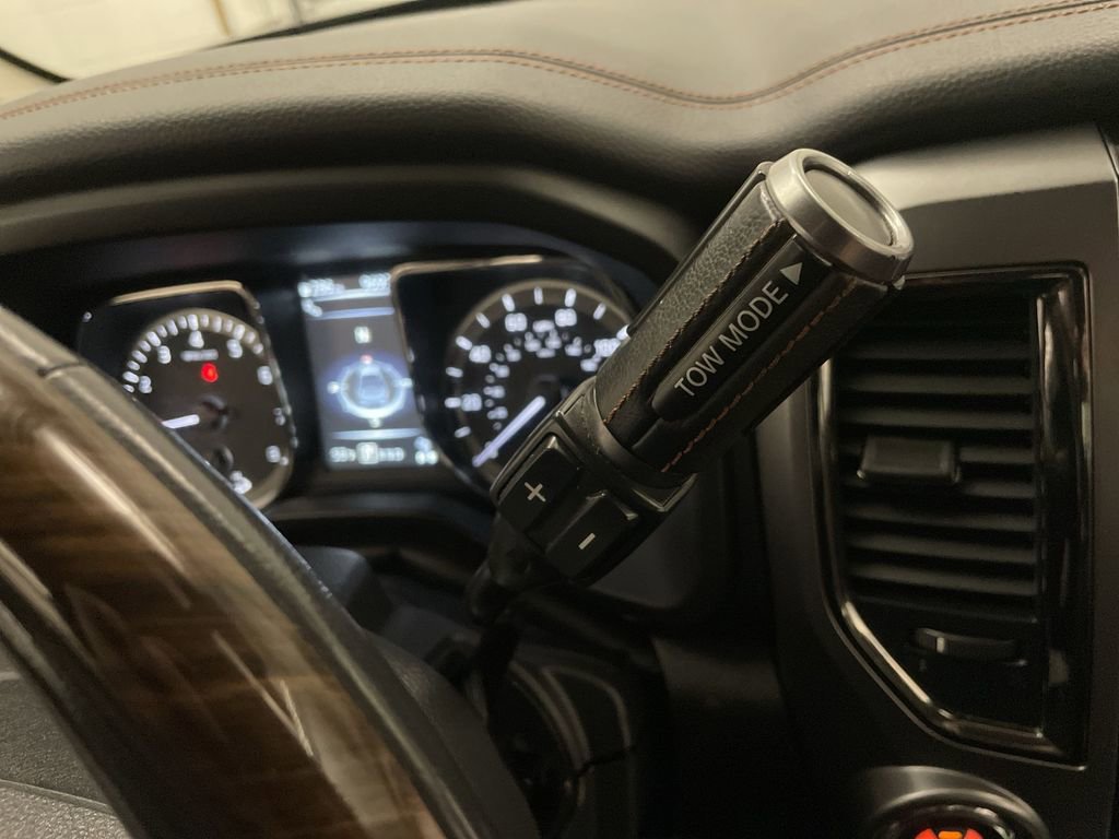 Used 2017 Nissan Titan Platinum Reserve AWD/4WD image 10