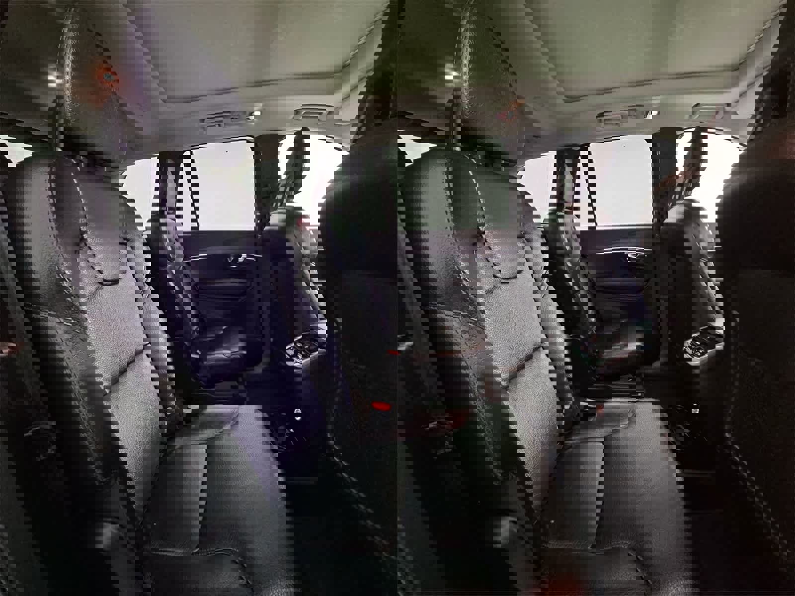 Used 2020 Volvo XC90 T6 Momentum image 21