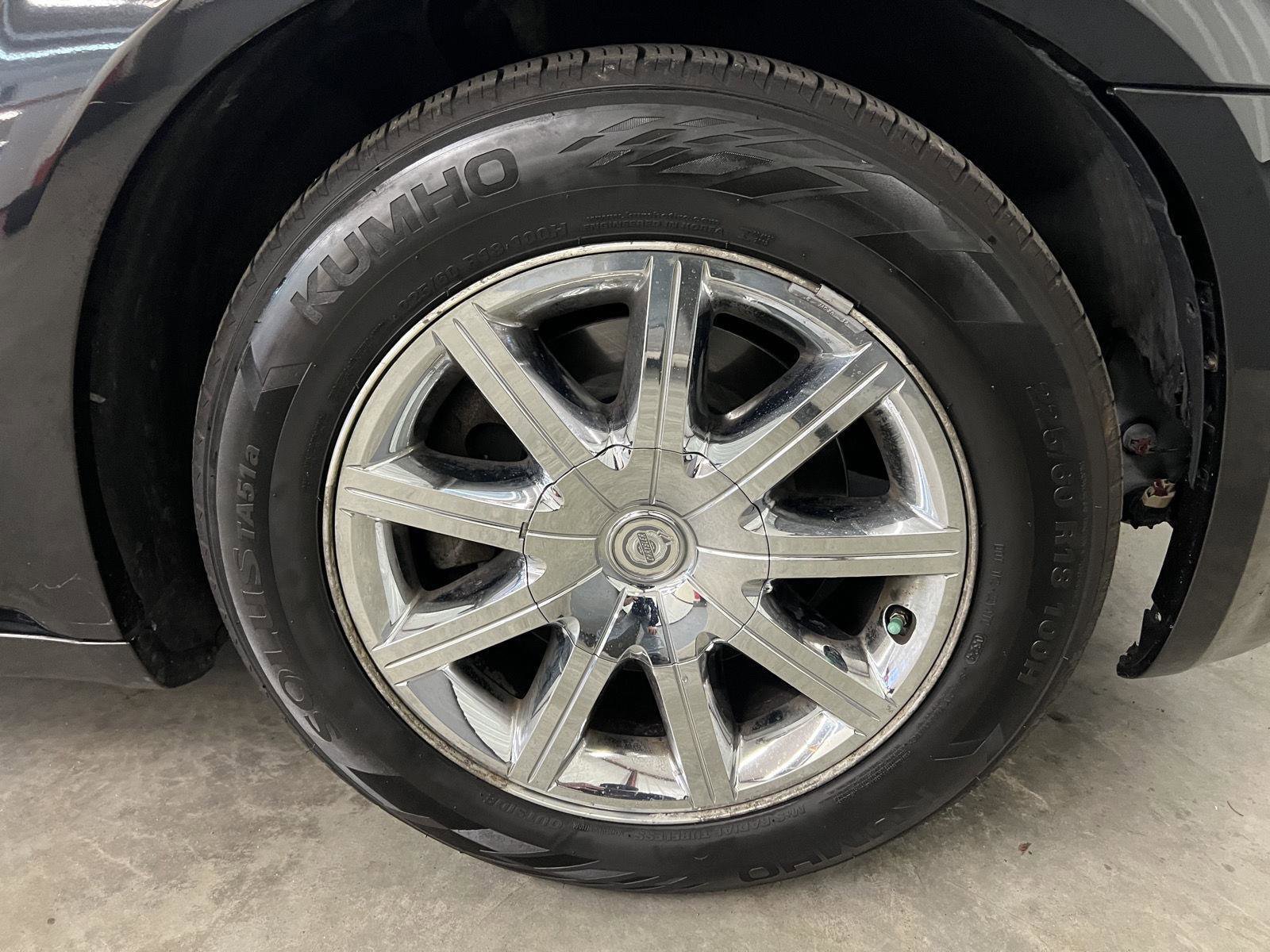 Used 2008 Chrysler 300 C image 39