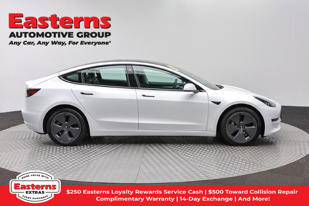 Used 2023 Tesla Model 3 Standard Range RWD image 5