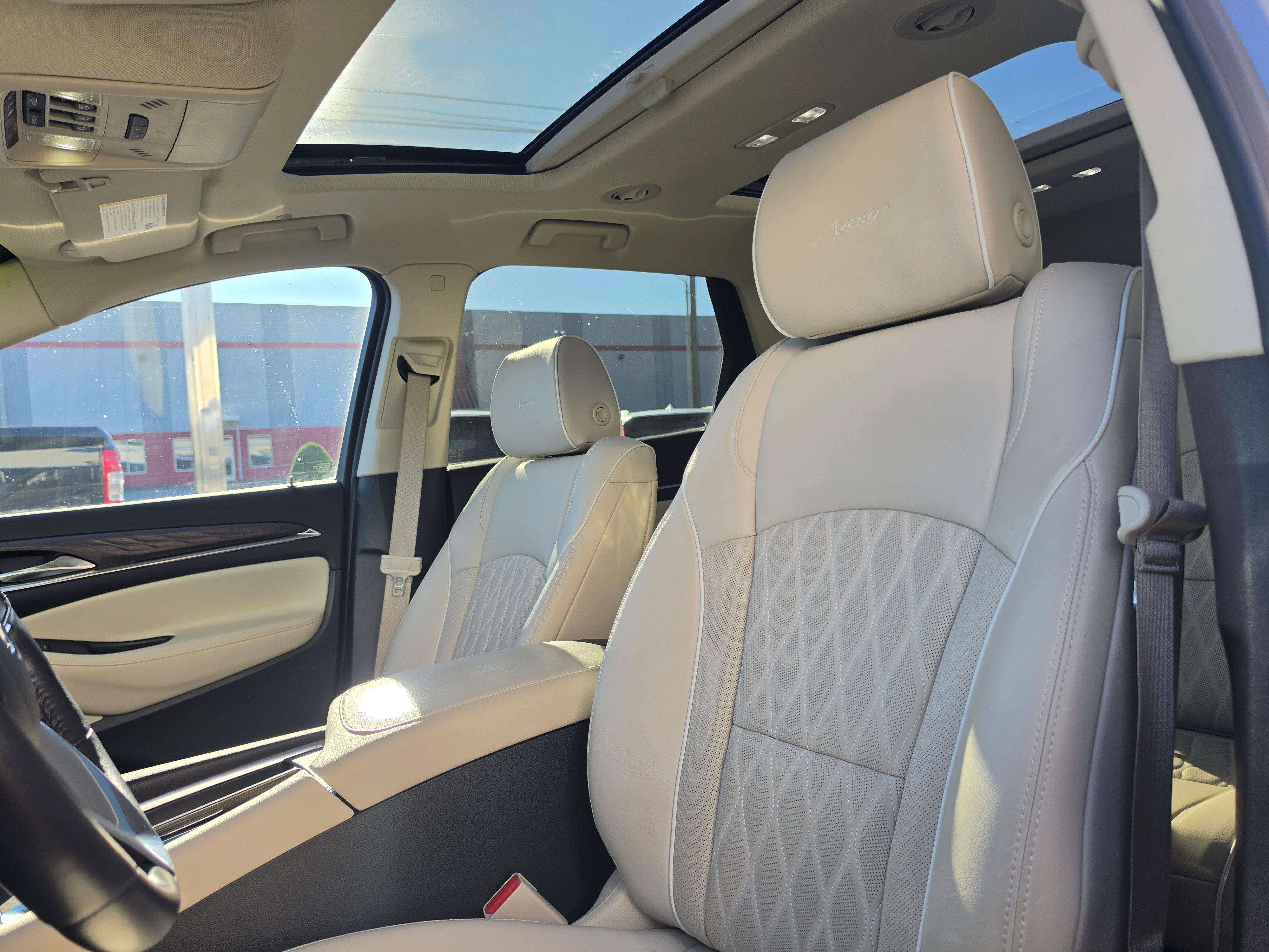 Used 2024 Buick Enclave Avenir AWD/4WD image 12