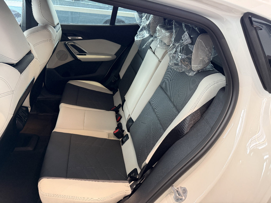 New 2026 BMW X2 xDrive28i w/ Technology Package AWD/4WD image 13