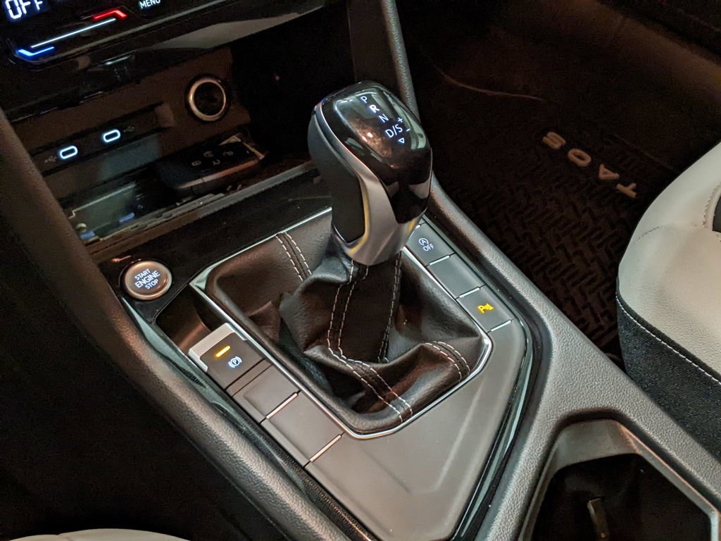 New 2026 Volkswagen Taos SE FWD image 19