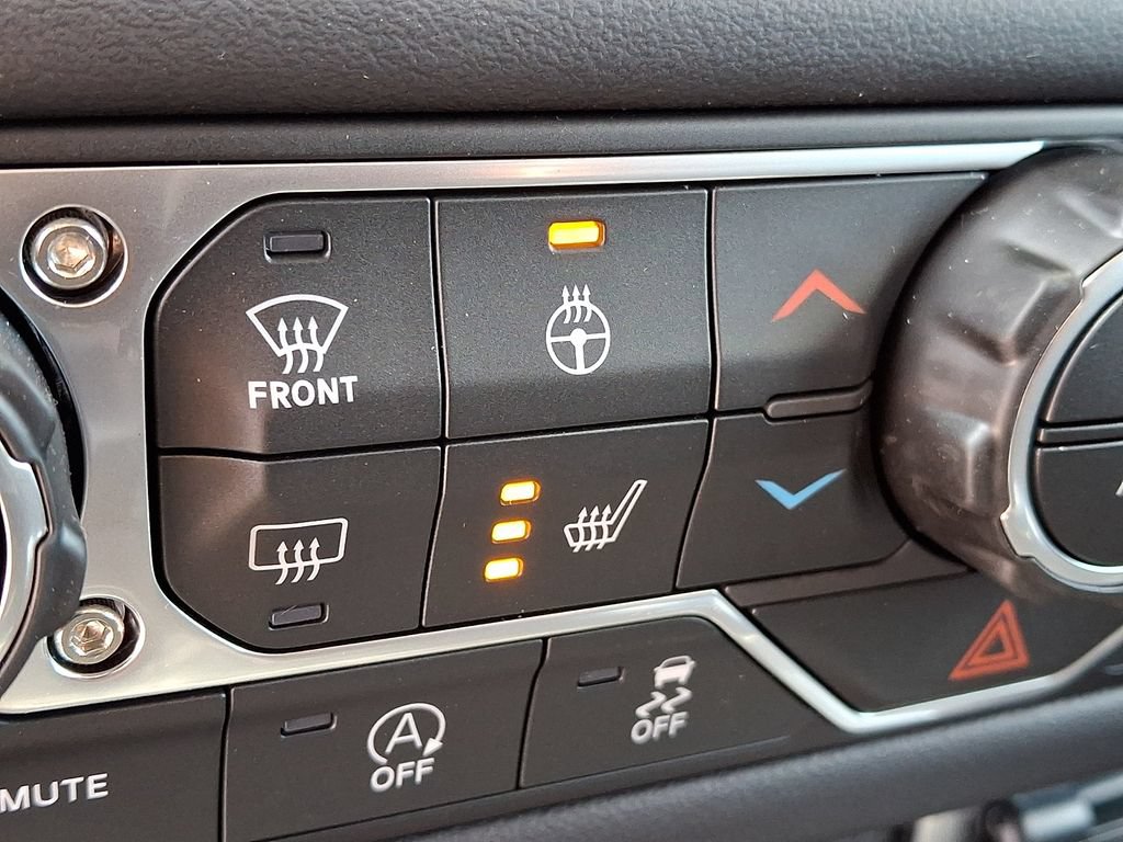 New 2026 Jeep Gladiator Mojave AWD/4WD image 18