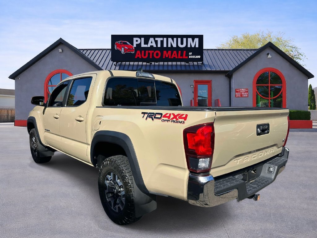 Used 2019 Toyota Tacoma TRD Off-Road AWD/4WD image 5