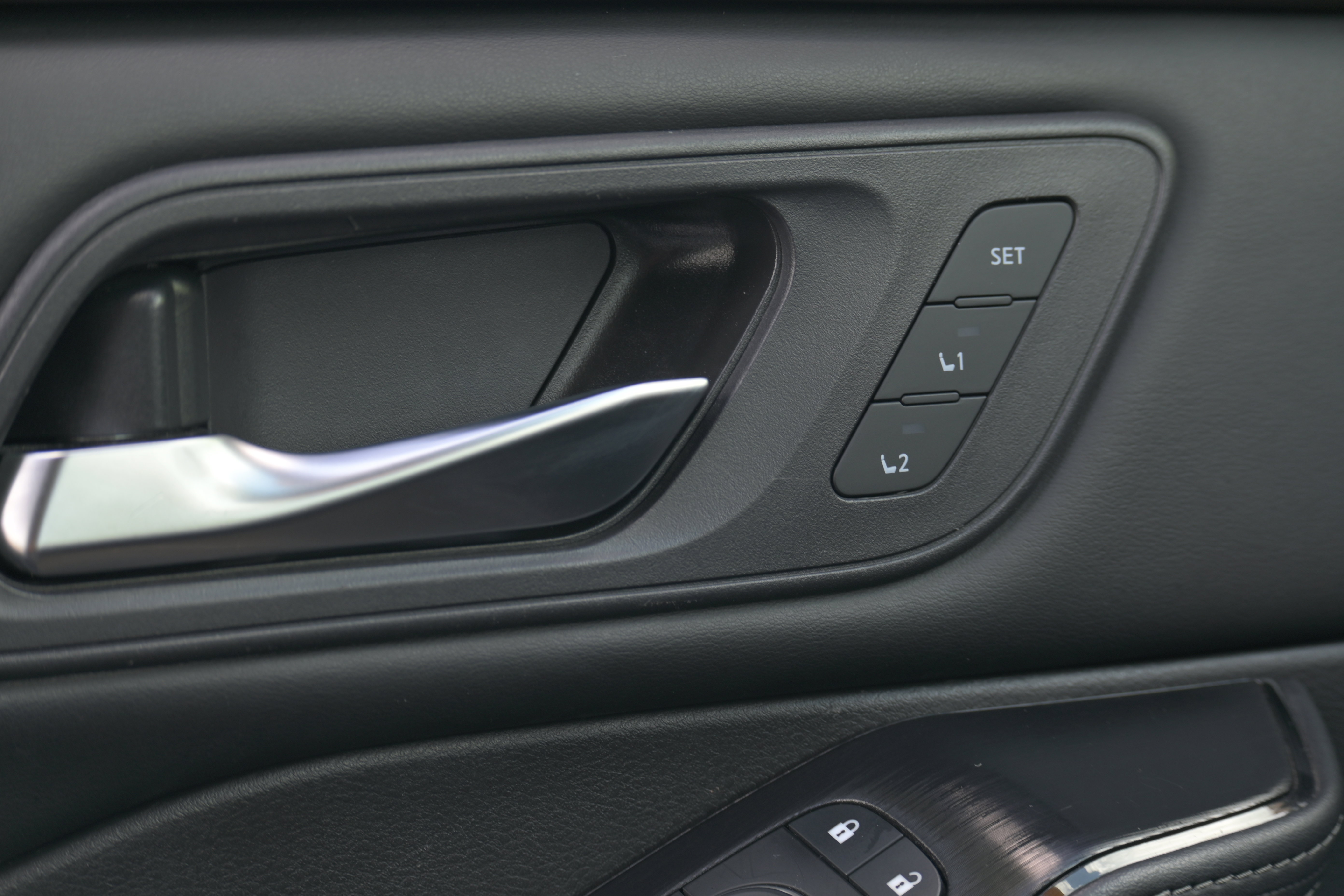 Used 2023 Nissan Rogue SL w/ SL Premium Package FWD image 29