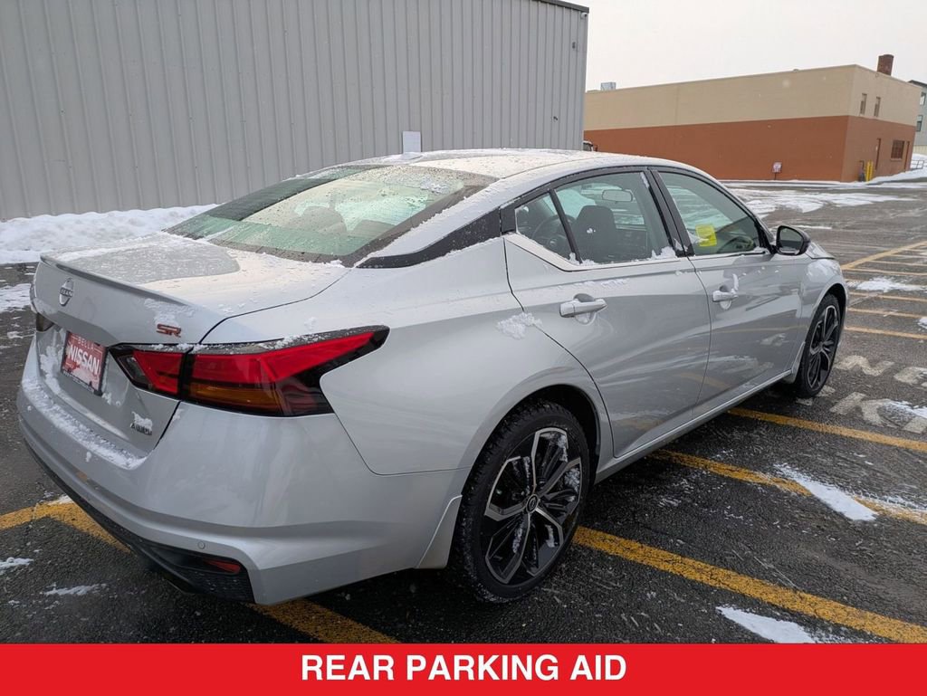 Certified 2023 Nissan Altima 2.5 SR image 4