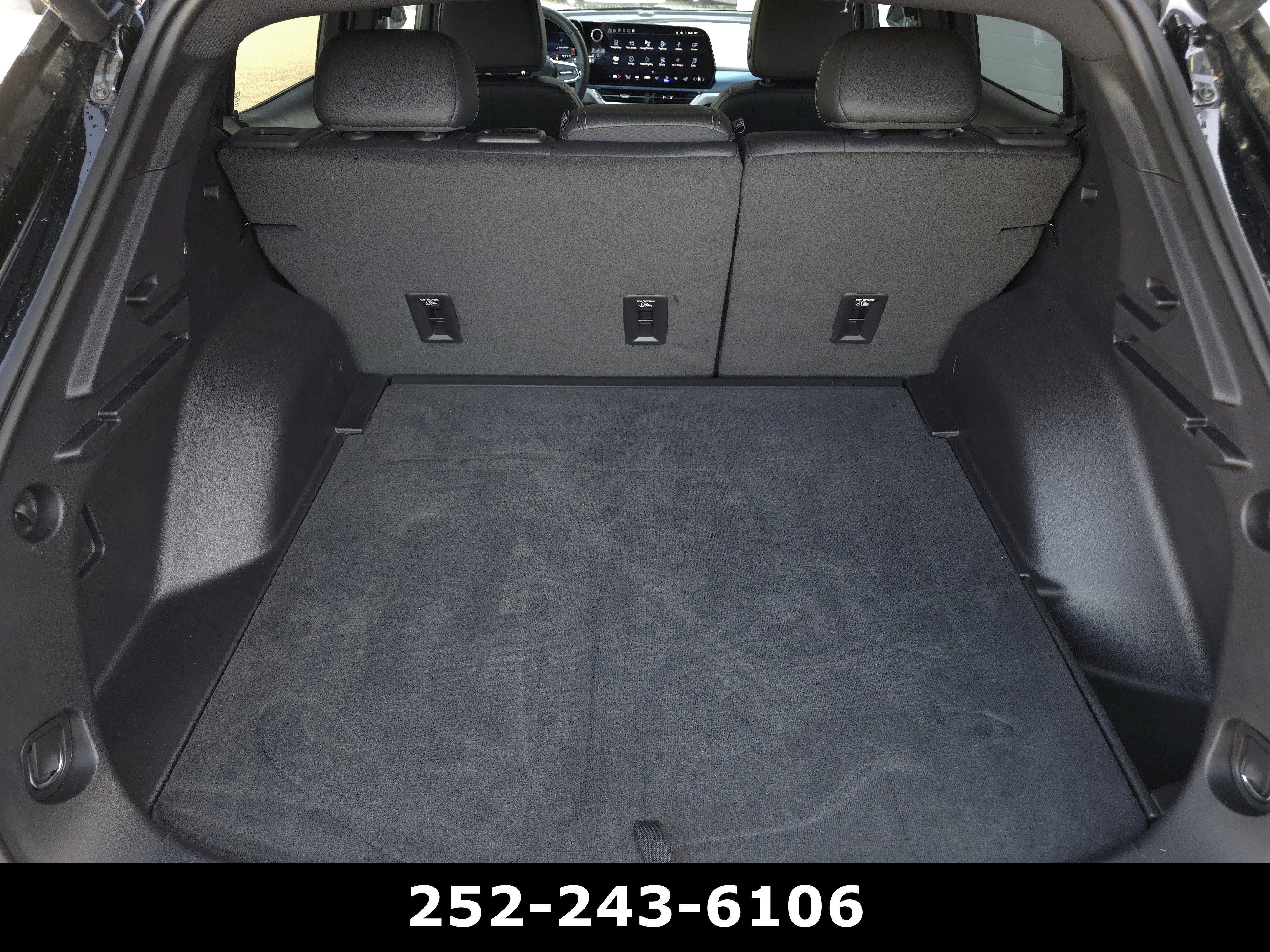 Used 2025 Chevrolet Equinox EV LT image 36