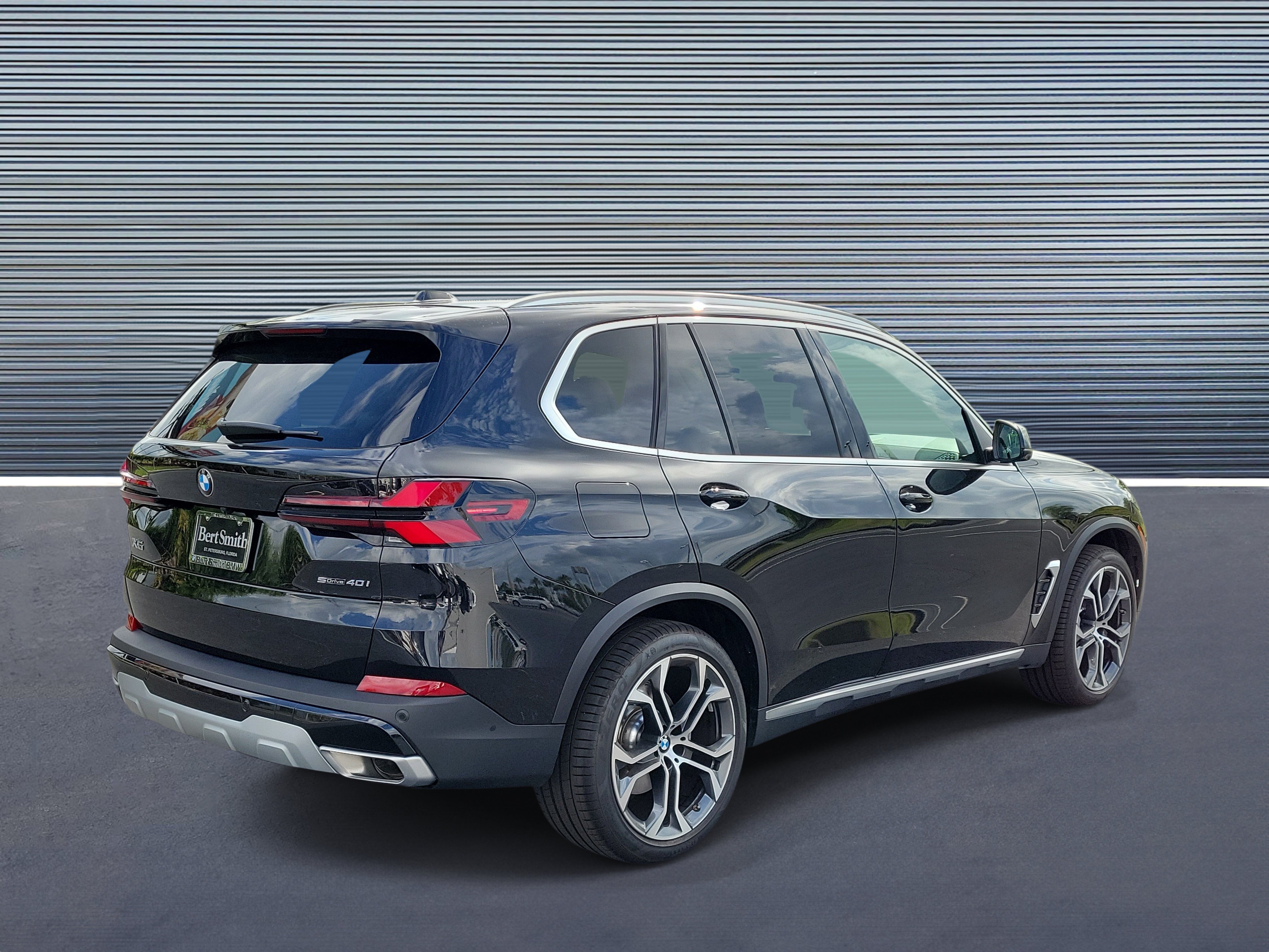 Used 2026 BMW X5 sDrive40i RWD image 3