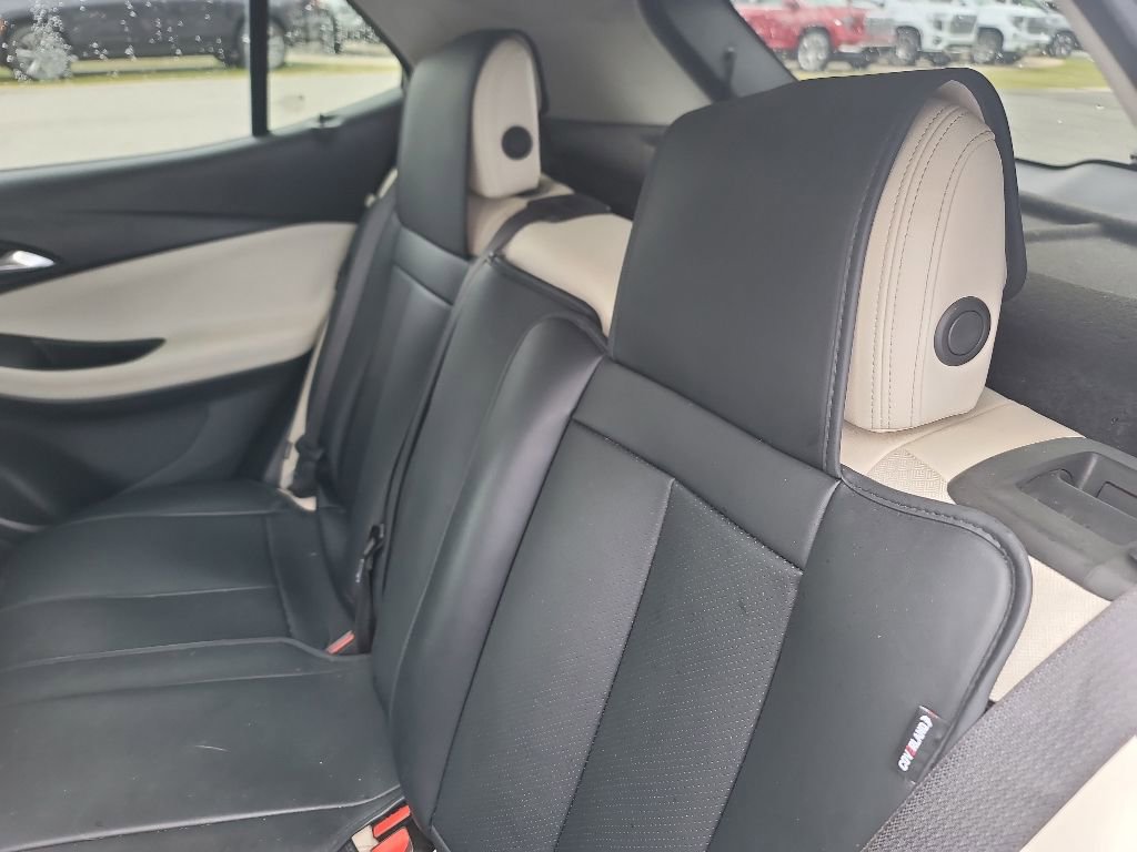 Used 2020 Buick Encore GX Preferred w/ Cold Weather Comfort Package FWD image 9