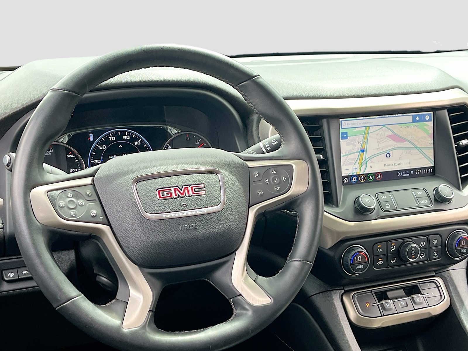 Used 2023 GMC Acadia Denali w/ Denali Ultimate Package AWD/4WD image 24