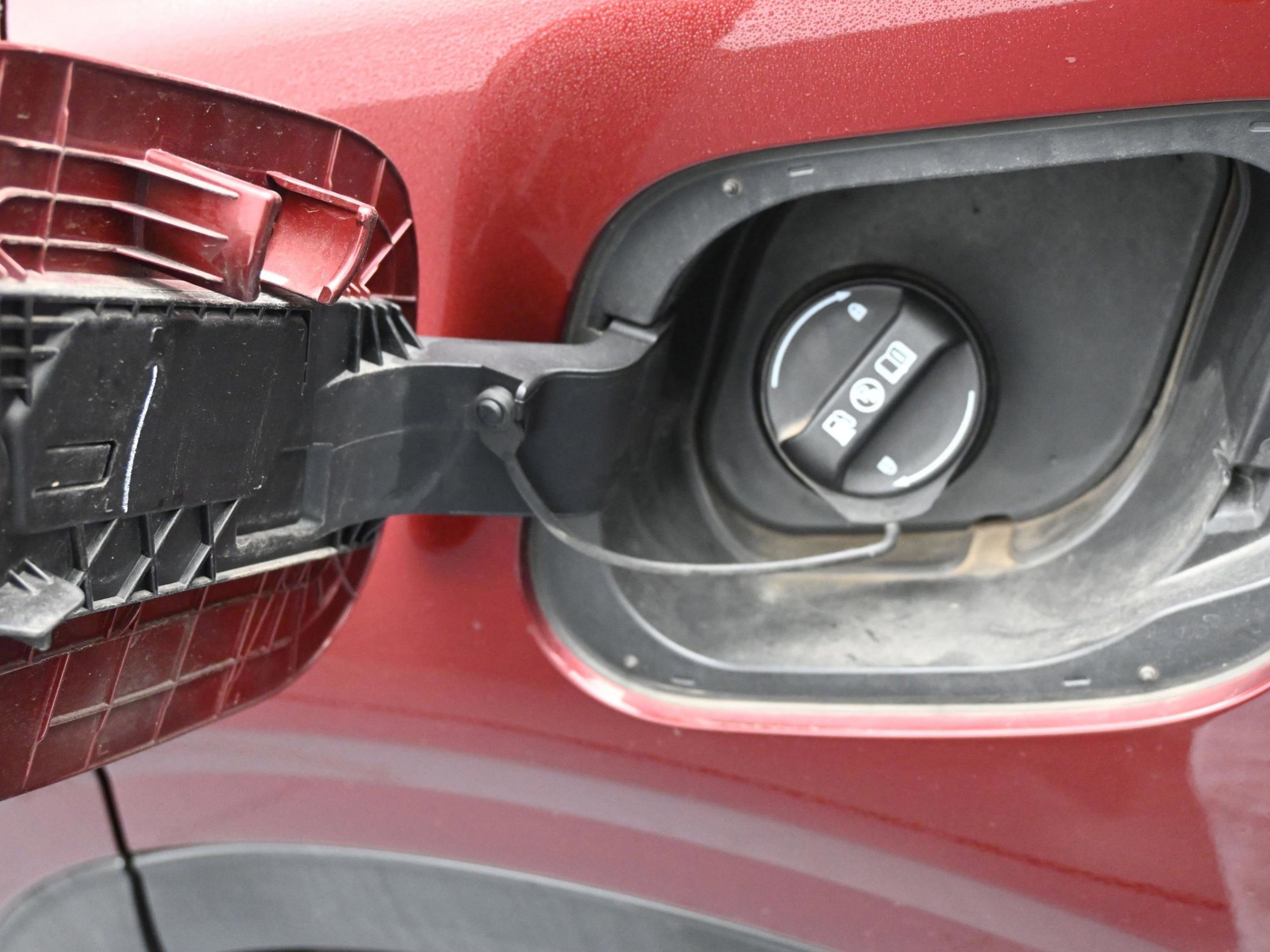 Used 2024 Kia Sportage X-Line w/ X-Line Premium Package image 17