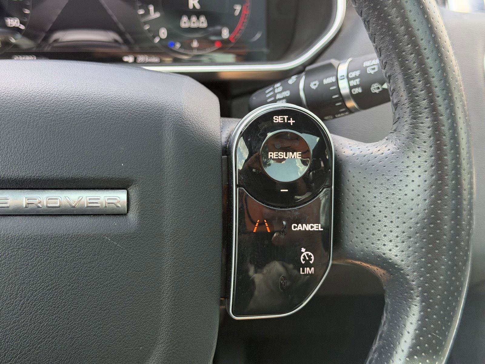 Used 2021 Land Rover Range Rover Sport SE image 12