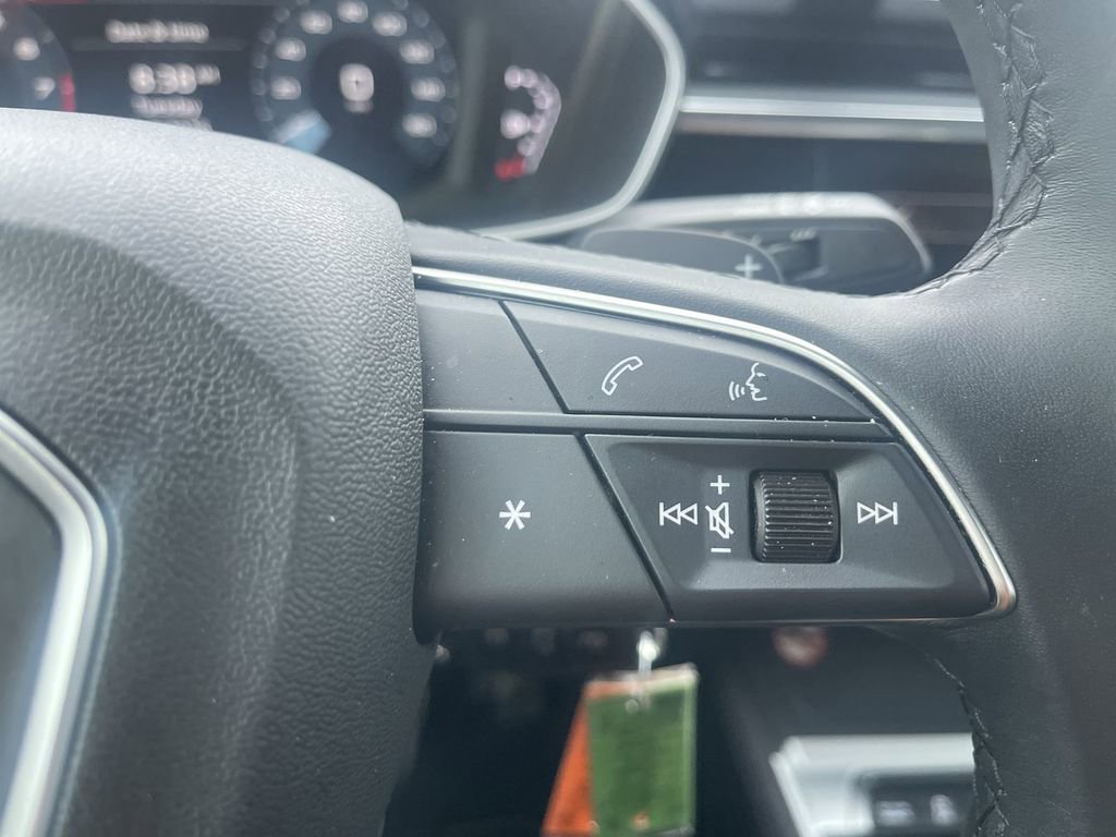 Used 2025 Audi Q3 2.0T Premium image 21