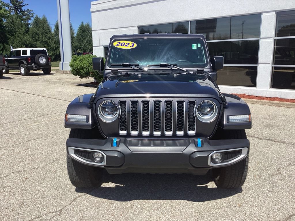 Used 2023 Jeep Wrangler Unlimited Sahara w/ Cold Weather Group AWD/4WD image 5