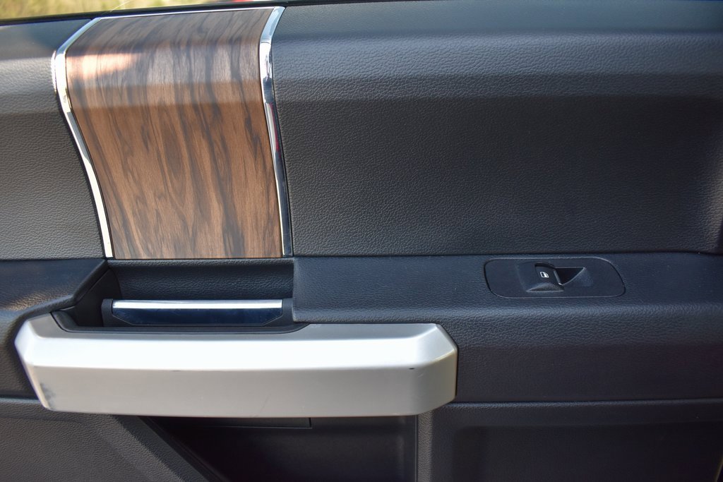 Used 2019 Ford F150 Lariat image 12