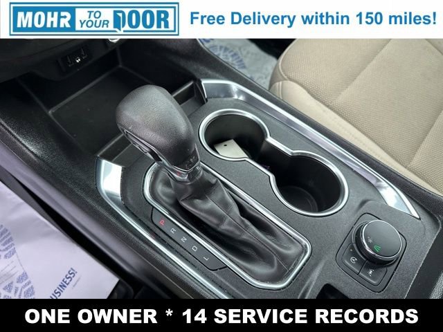 Used 2022 Chevrolet Traverse LS image 19