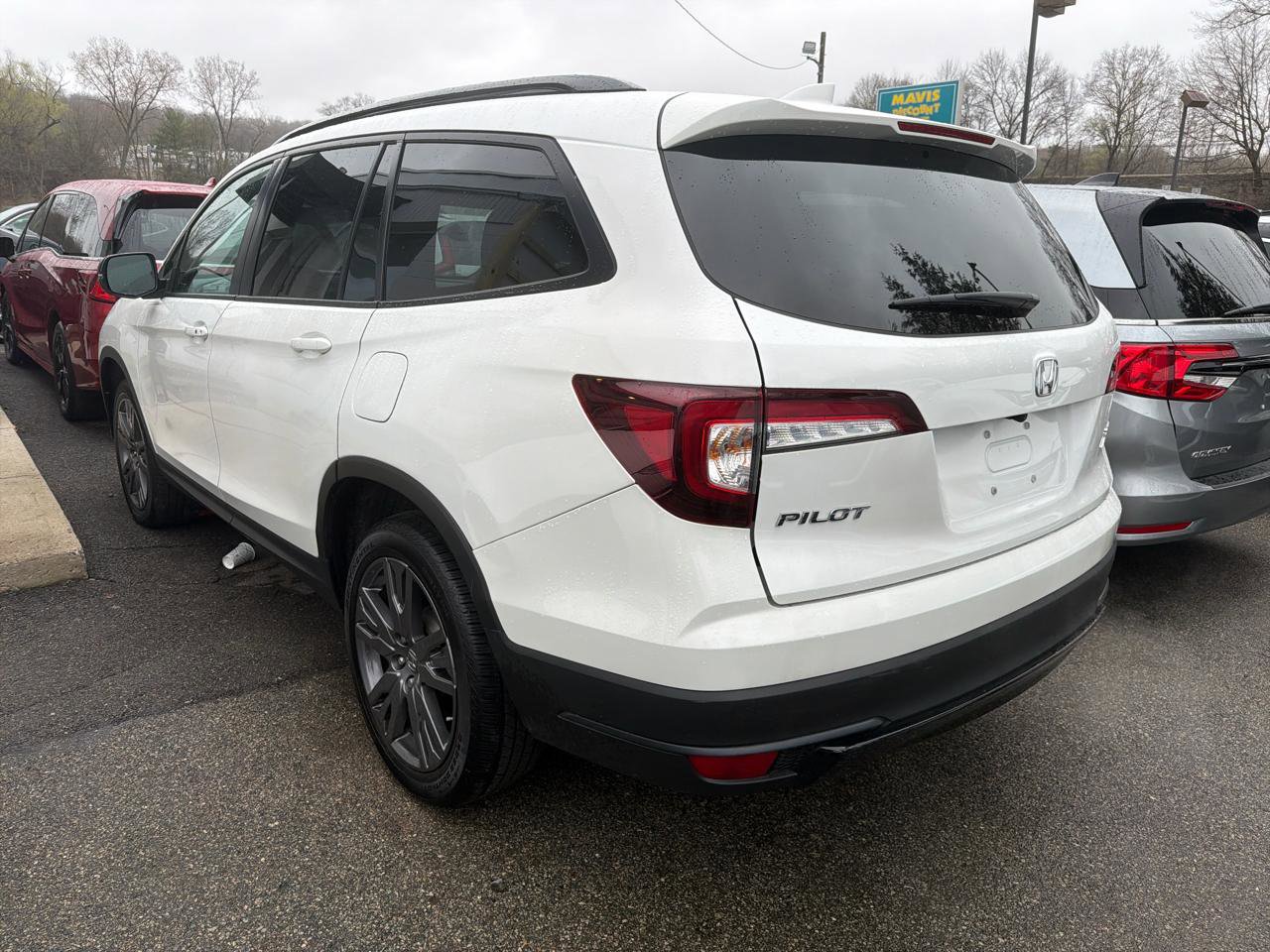 Used 2022 Honda Pilot Sport image 12
