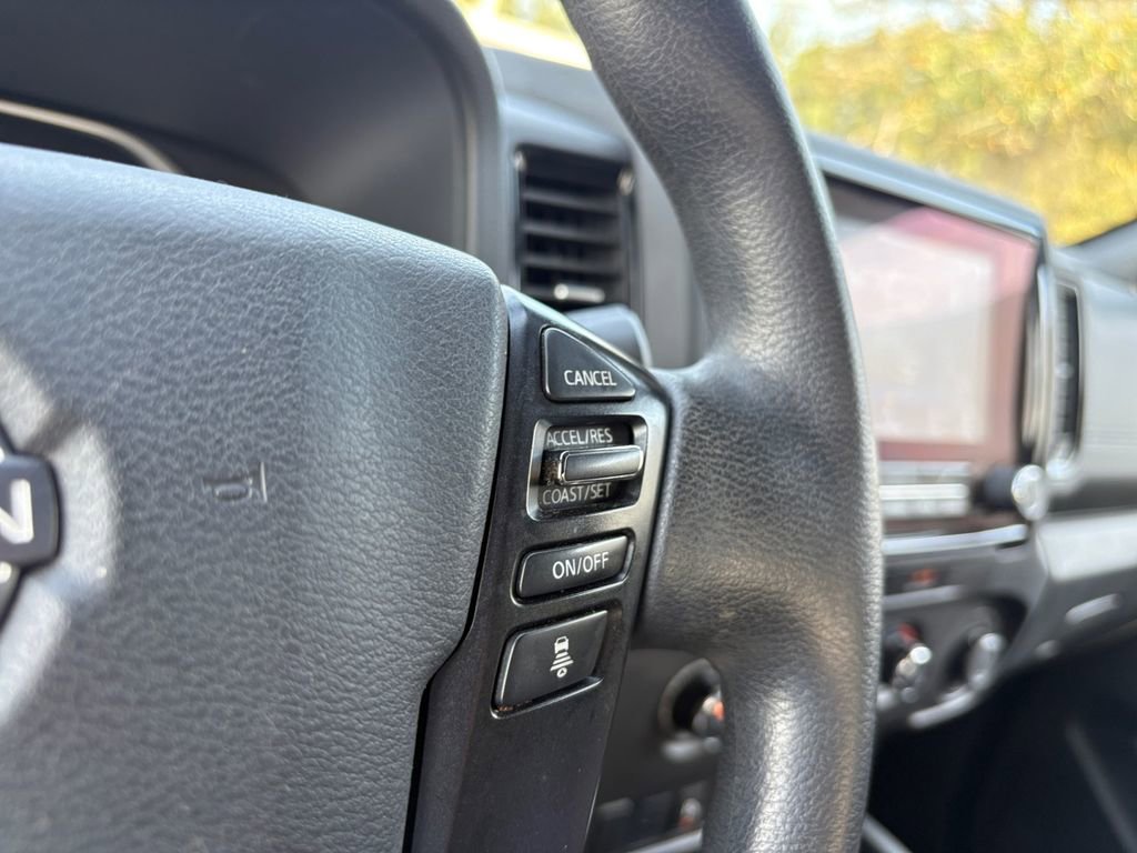 Used 2023 Nissan Frontier SV w/ Midnight Edition Package image 17