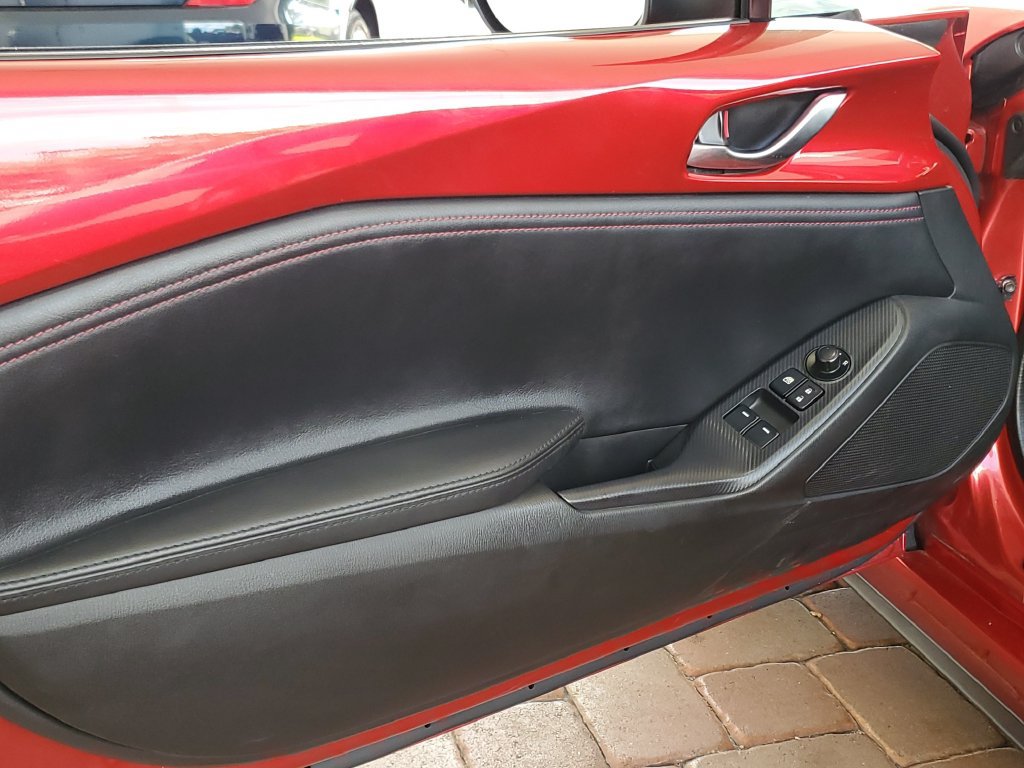 Used 2017 MAZDA MX-5 Miata RF Grand Touring RWD image 16