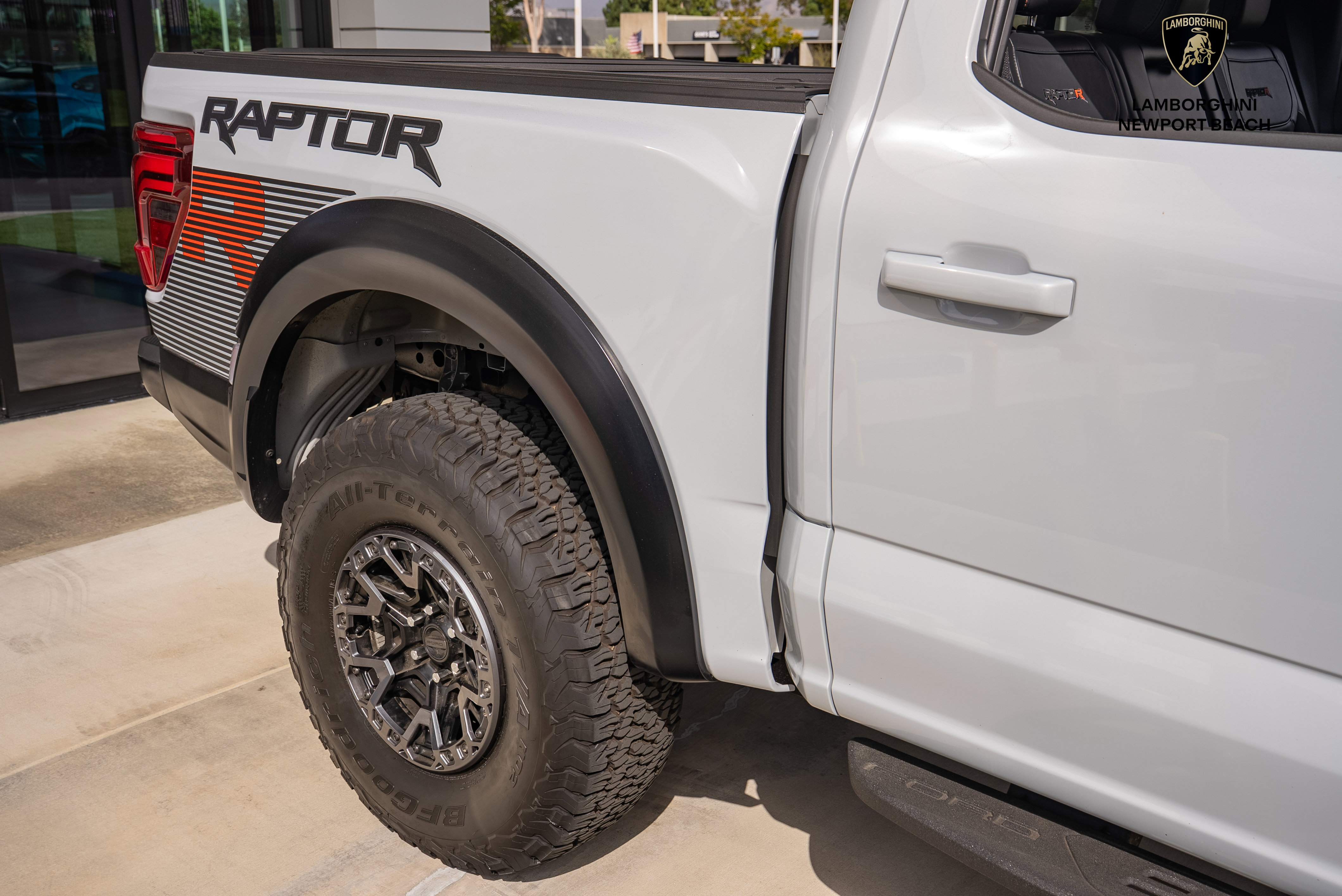 Used 2025 Ford F150 Raptor w/ Equipment Group 803A Raptor R image 8
