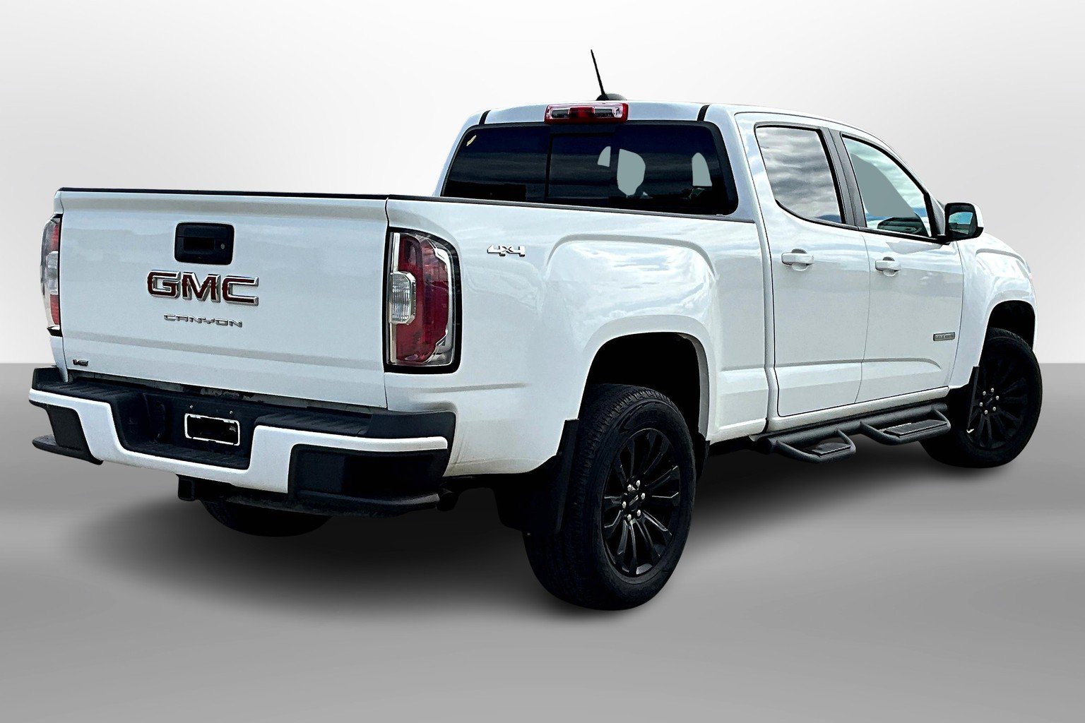 Used 2022 GMC Canyon Elevation image 11