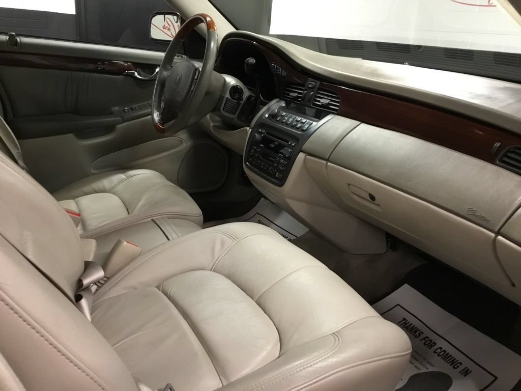 Used 2000 Cadillac De Ville DHS w/ Safety/Security Pkg FWD image 88