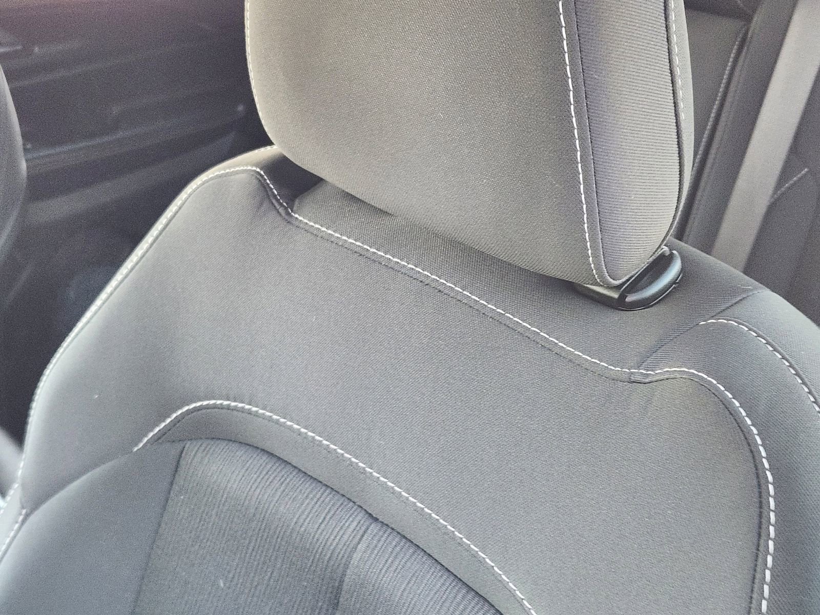 Used 2025 Jeep Grand Cherokee Laredo w/ Luxury Tech Group I image 15