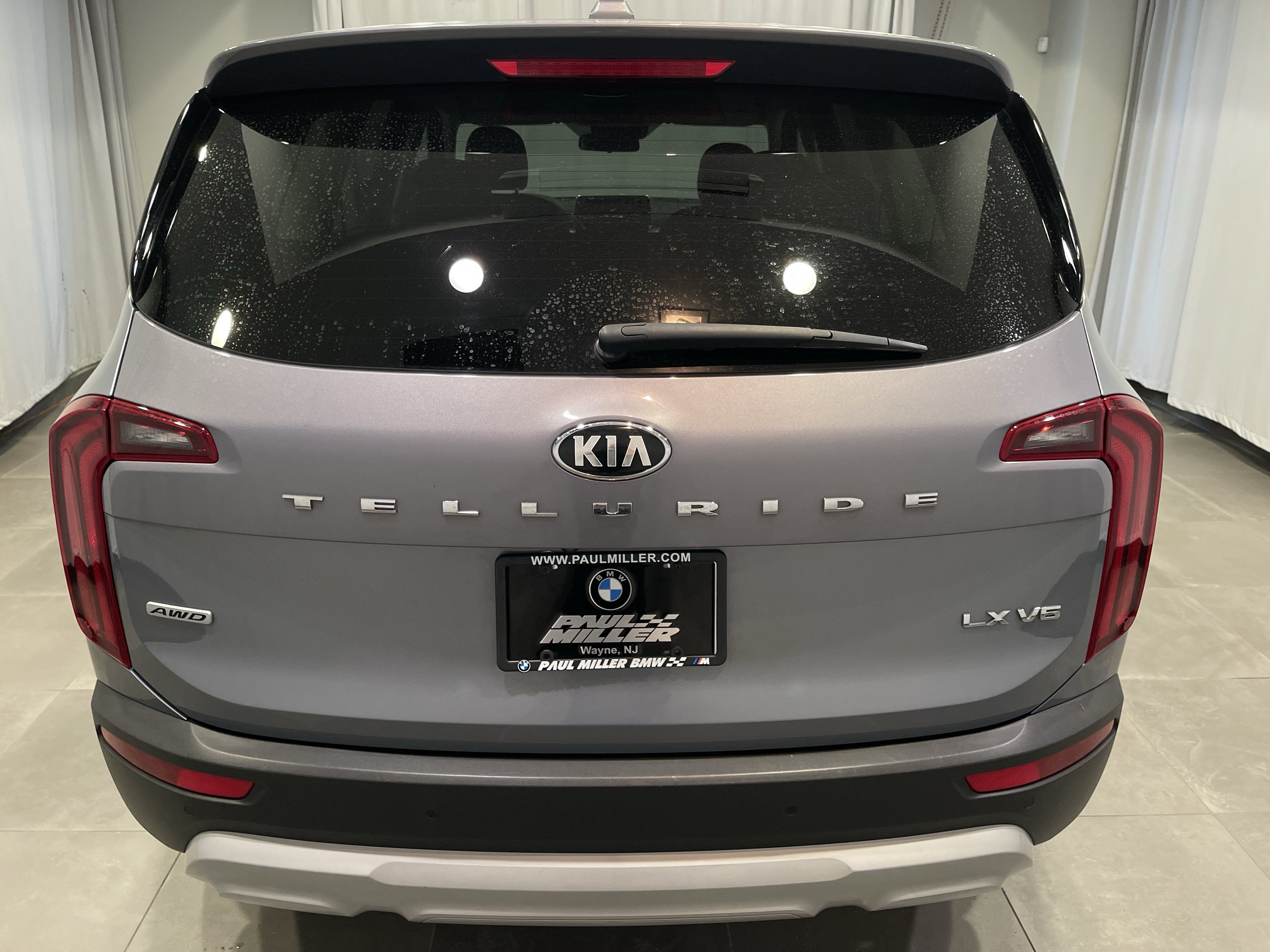 Used 2020 Kia Telluride LX AWD/4WD image 5