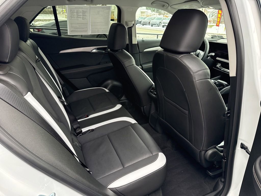 Used 2025 Buick Envision Sport Touring image 26